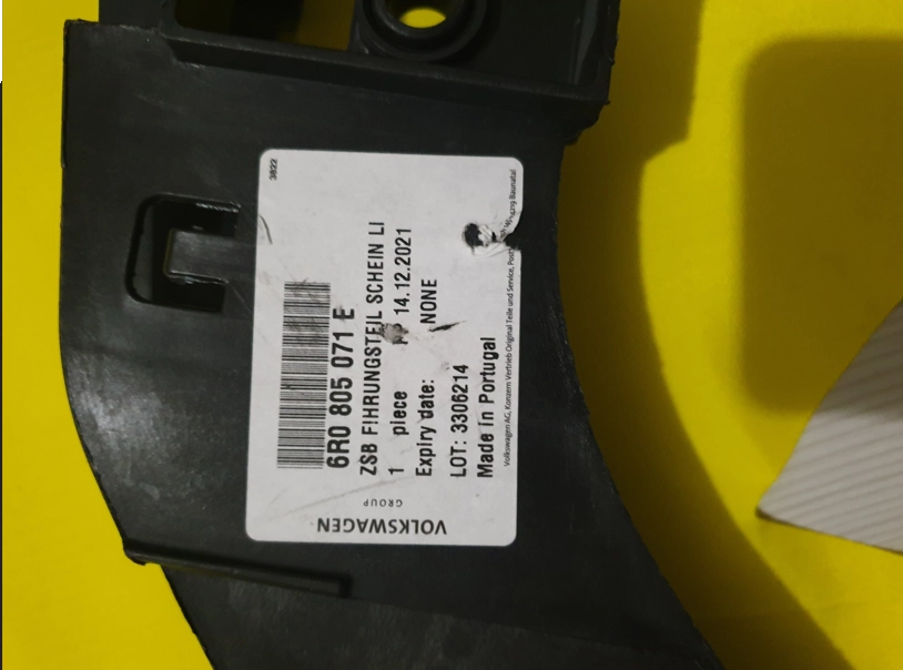 resimler/genel/6R0805071E volkswagen polo Sol ön tampon braketi sifir orjinal